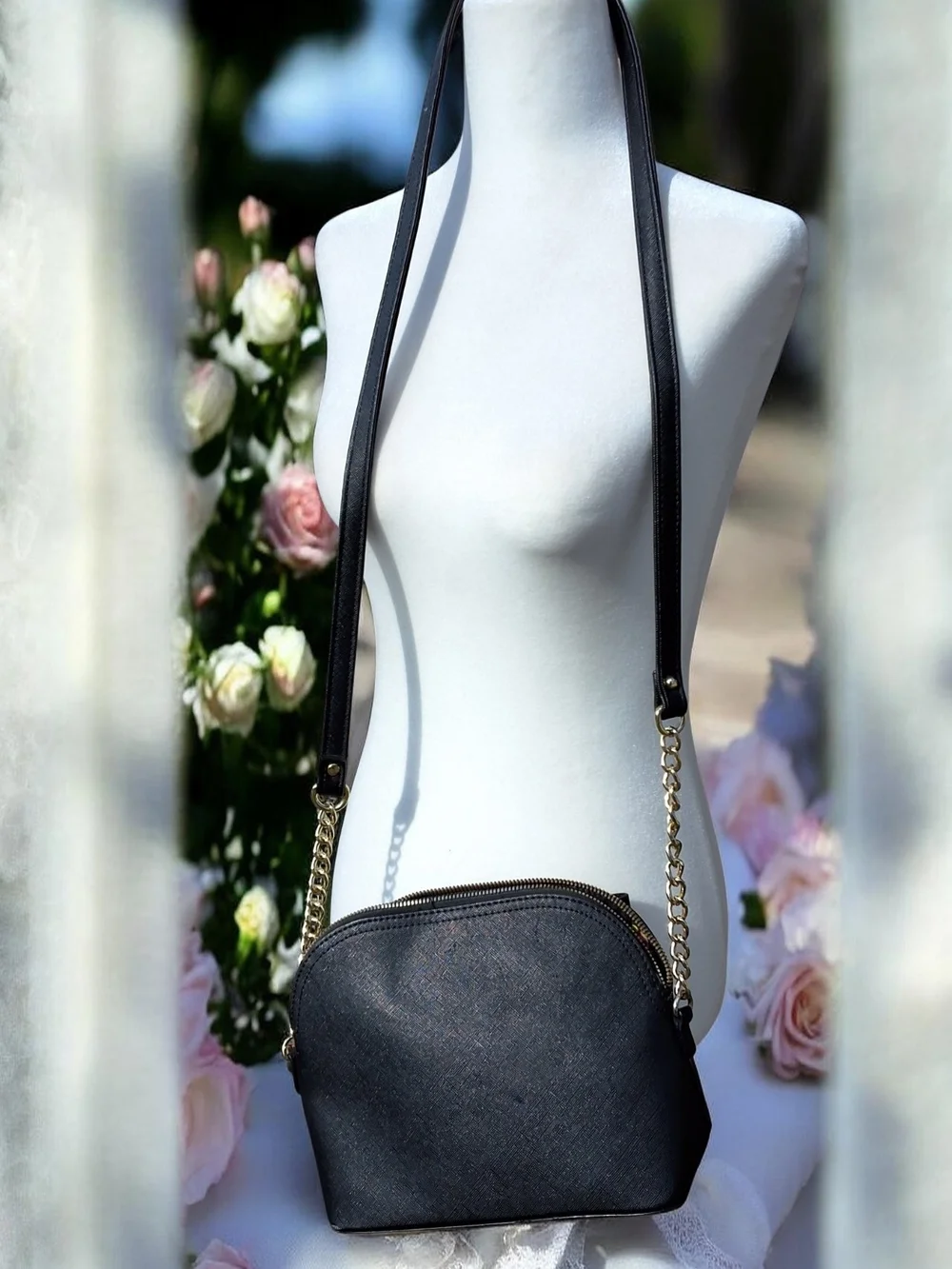 Vintage Betsey Johnson Black Saffiano Bow Dome Crossbody Bag